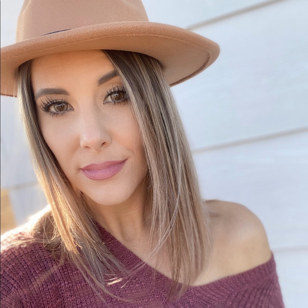 Meet your Posher, Stephanie